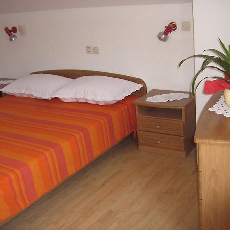 Apartments & Room Nina Korčula Esterno foto